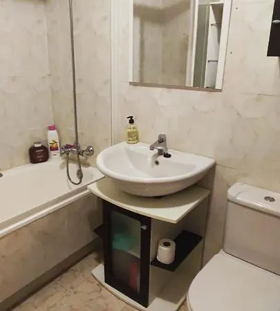 Apartamento Acogedor, Comunicado, Aparcamiento Gratis En L Calle *