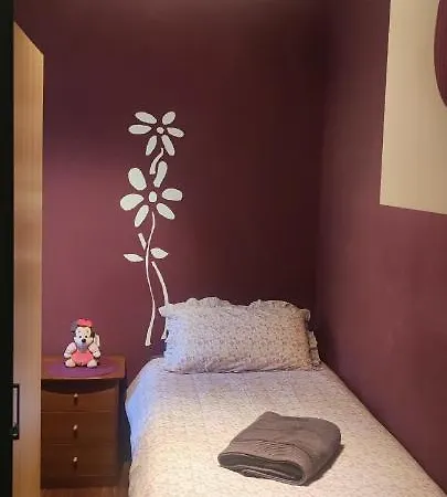 Apartamento Acogedor, Comunicado, Aparcamiento Gratis En L Calle